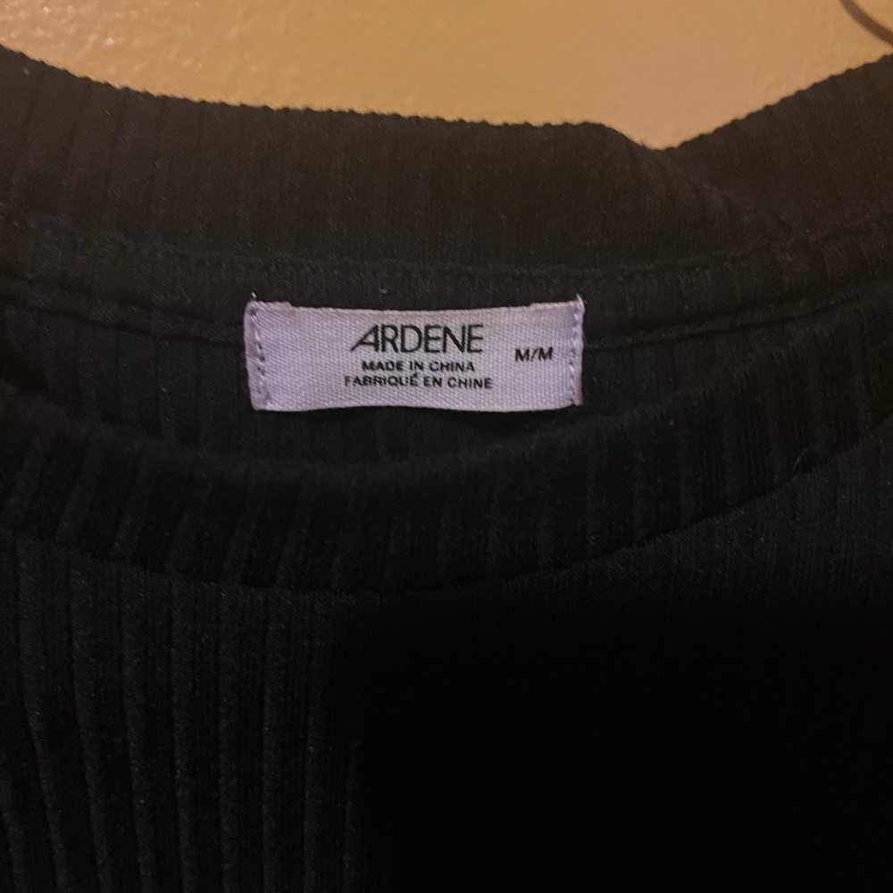 Basic Ribbed Cropped Tee